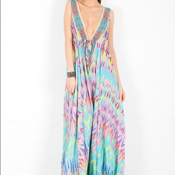 Camilla Dresses & Skirts - Camilla drawstring V neck dress